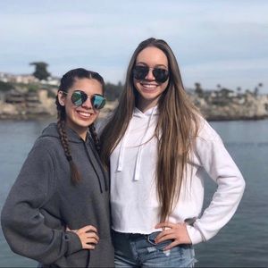 Meet your Posher, Brooke